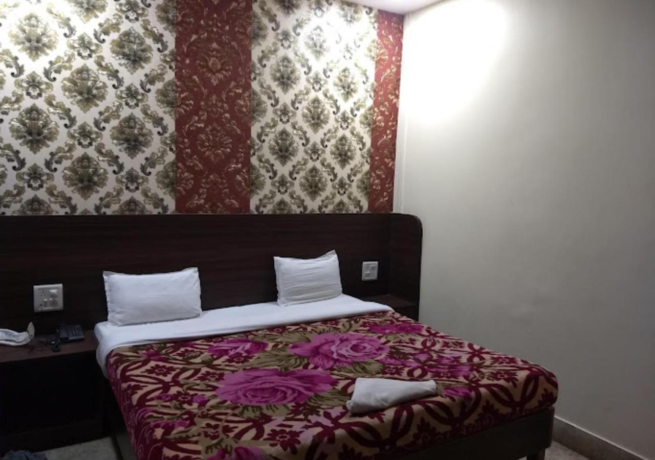 Liberty Guest House Varanasi Eksteriør billede